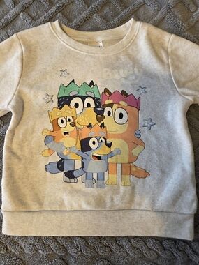 Bluey Gray Sweatshirt 5T, Hooray